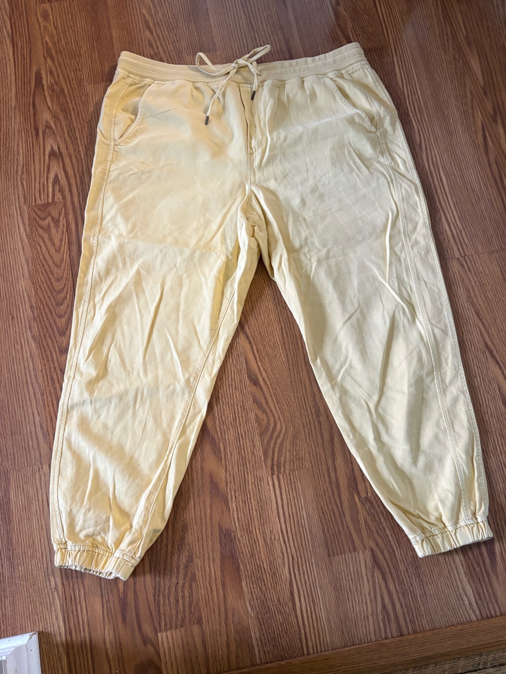 GAP Women's Pale Yellow Drawstring Jogger Pants